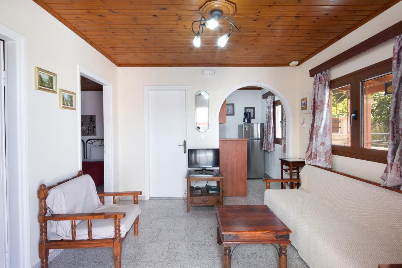 Amalia Cottages Agios Gordios  Bagian luar foto