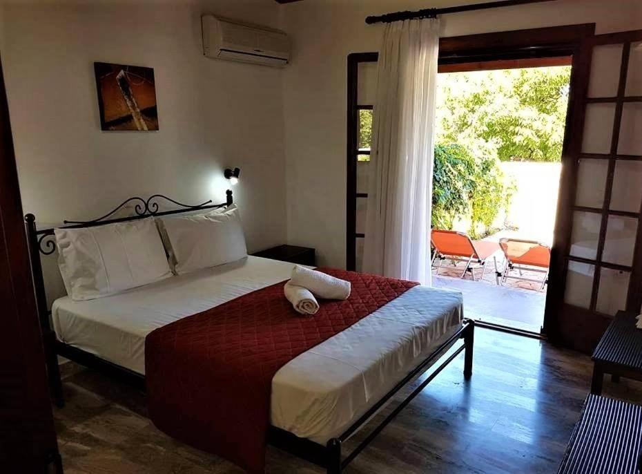 Amalia Cottages Agios Gordios  Bagian luar foto
