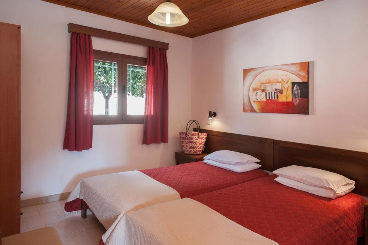 Amalia Cottages Agios Gordios  Bagian luar foto